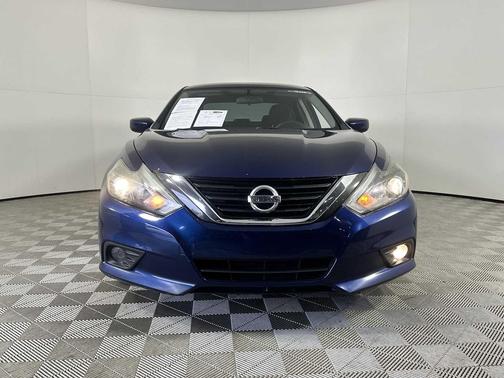 2016 Nissan Altima 2.5 SR