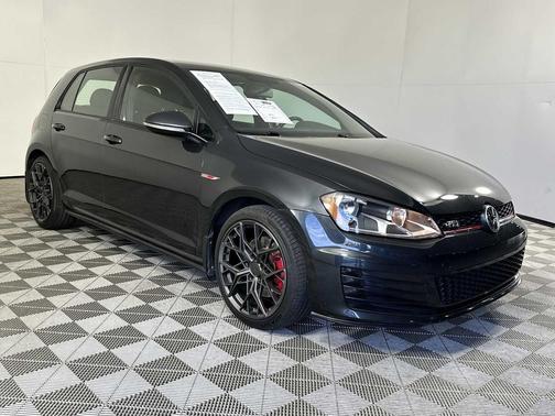 2017 Volkswagen Golf GTI 2.0T S 4-Door