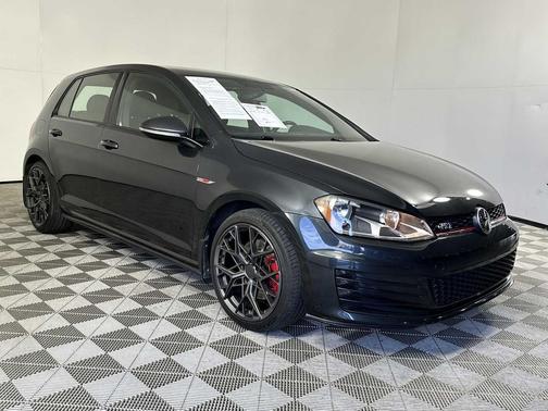 2017 Volkswagen Golf GTI 2.0T S 4-Door