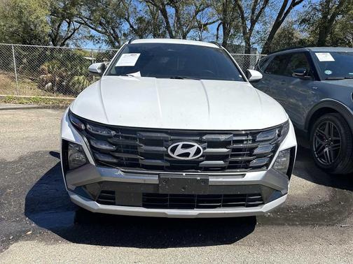 2025 Hyundai TUCSON SEL