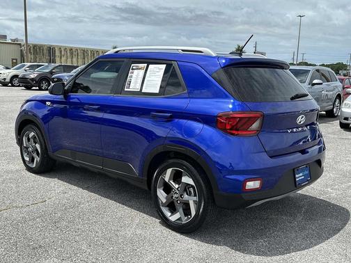 Intense Blue 2024 Hyundai VENUE SEL