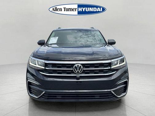 Deep Black Pearl 2022 Volkswagen Atlas 3.6L SEL Premium