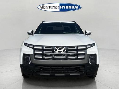 Atlas White 2026 Hyundai SANTA CRUZ SEL Activity