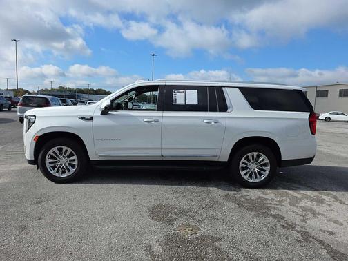 2021 GMC Yukon XL SLT