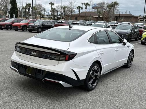 2026 Hyundai SONATA SEL