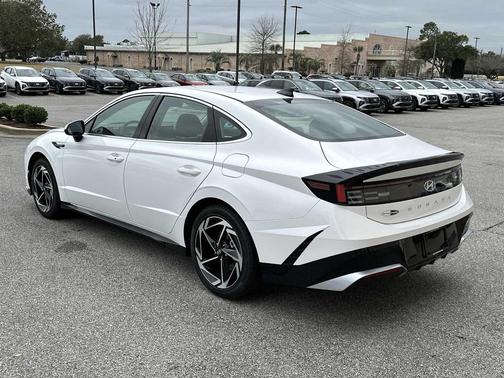 2026 Hyundai SONATA SEL