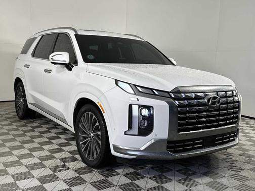 Hyper White 2023 Hyundai PALISADE Calligraphy
