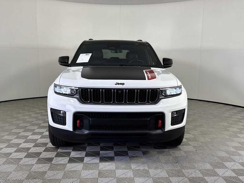 2022 Jeep Grand Cherokee Trailhawk