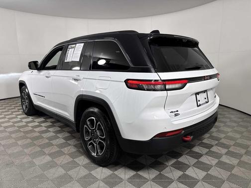 2022 Jeep Grand Cherokee Trailhawk