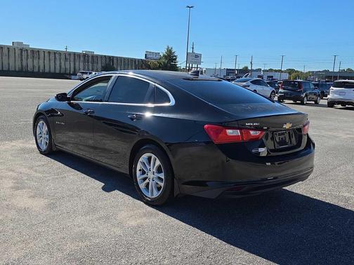 2017 Chevrolet Malibu 1LT