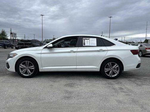 2022 Volkswagen Jetta 1.5T SE