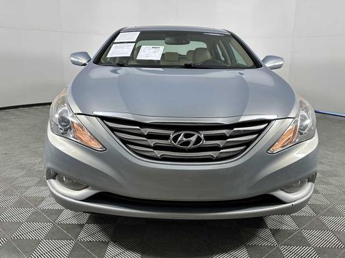 2011 Hyundai SONATA Ltd
