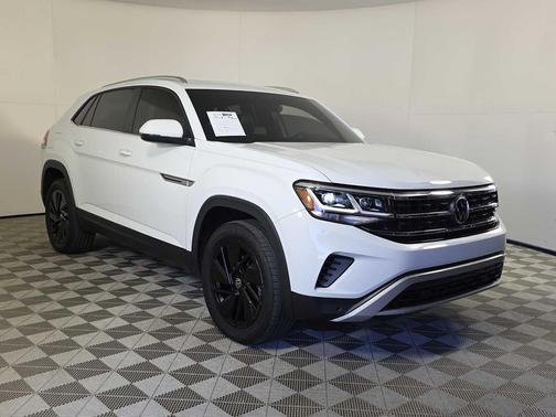 2023 Volkswagen Atlas Cross Sport 2.0T SE w/Technology