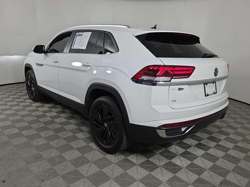 2023 Volkswagen Atlas Cross Sport 2.0T SE w/Technology