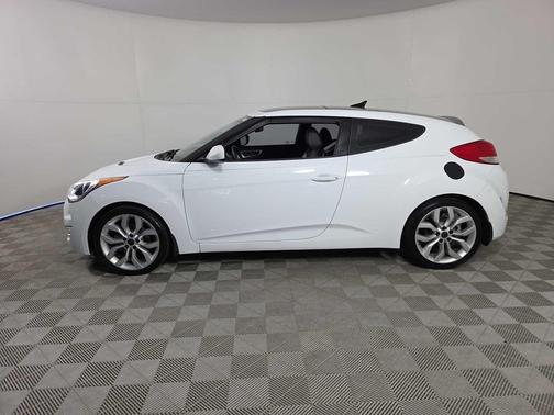 2013 Hyundai Veloster Base