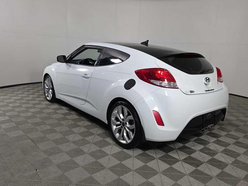 2013 Hyundai Veloster Base