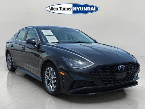 Phantom Black 2022 Hyundai SONATA SEL