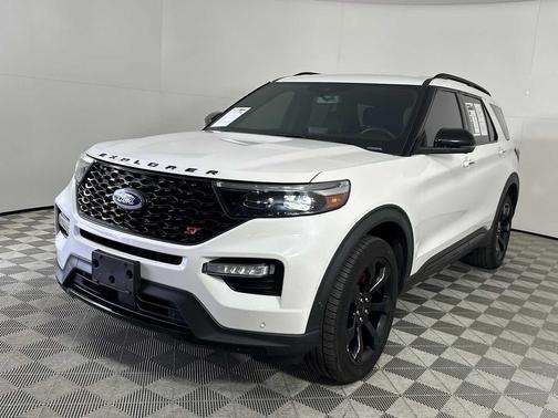 Star White Metallic Tri-Coat 2021 Ford Explorer ST