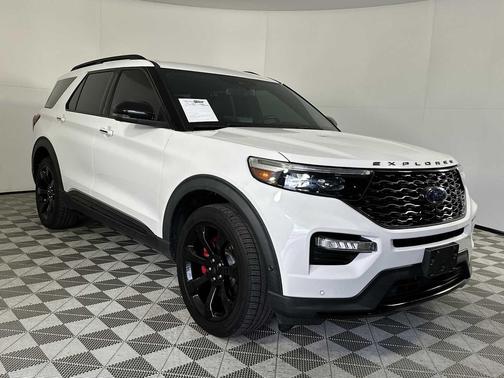 Star White Metallic Tri-Coat 2021 Ford Explorer ST