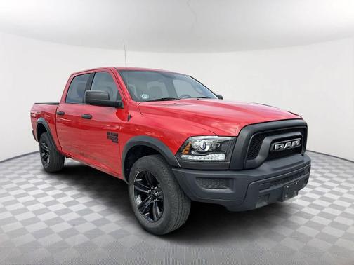 2024 RAM 1500 Classic Warlock Crew Cab 4x4 5'7' Box