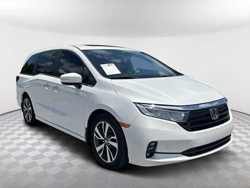 Platinum White Pearl 2021 Honda Odyssey Touring