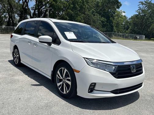 Platinum White Pearl 2021 Honda Odyssey Touring