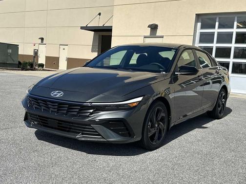 2026 Hyundai ELANTRA Sport