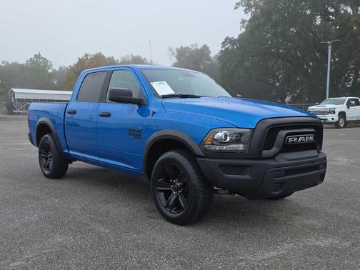 2024 RAM 1500 Classic Warlock Crew Cab 4x4 5'7' Box