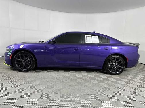 Plum Crazy Pearlcoat 2023 Dodge Charger SXT