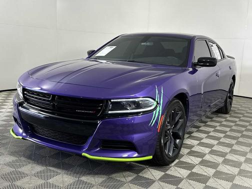 Plum Crazy Pearlcoat 2023 Dodge Charger SXT