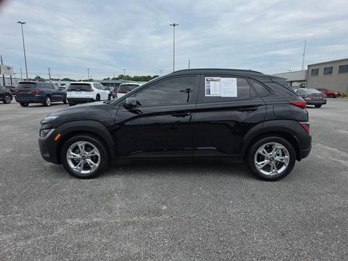 Abyss Black Pearl 2023 Hyundai KONA SEL