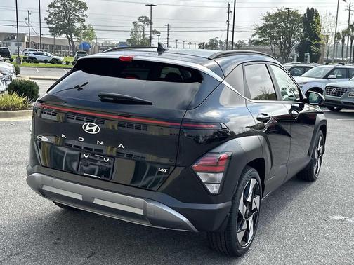 Abyss Black Pearl 2026 Hyundai KONA Limited