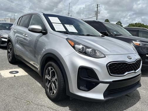 Sparkling Silver 2022 Kia Sportage LX