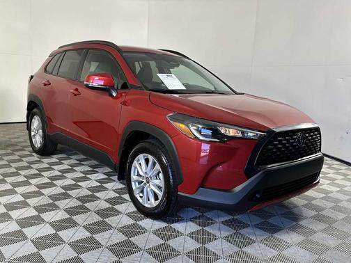 2024 Toyota Corolla Cross LE