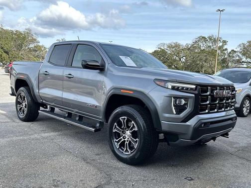 2024 GMC Canyon AT4