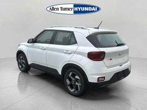Lunar White 2026 Hyundai VENUE SEL