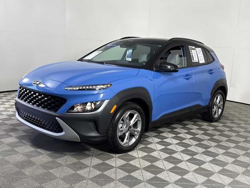 2022 Hyundai KONA SEL