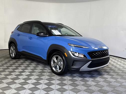 2022 Hyundai KONA SEL