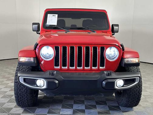 Firecracker Red Clearcoat 2021 Jeep Gladiator Overland