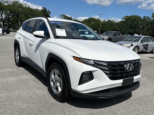 White Pearl 2024 Hyundai TUCSON SEL