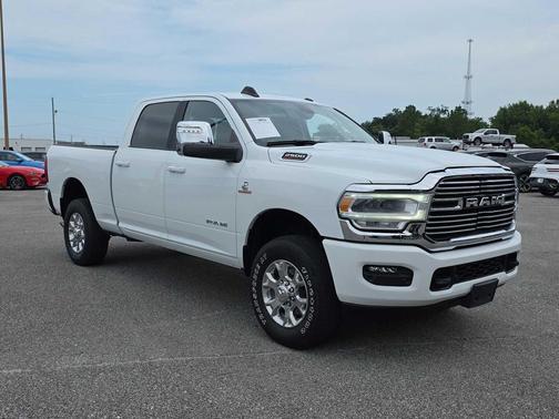 2024 RAM 2500 Laramie Crew Cab 4x4 6'4' Box