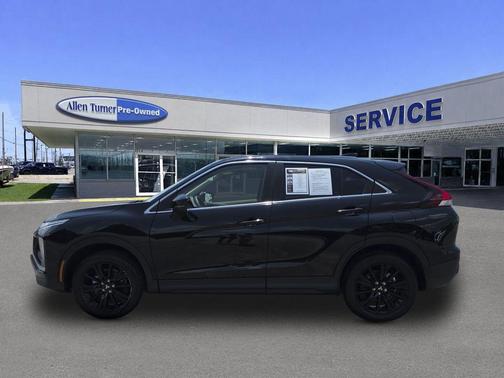 Labrador Black Pearl 2024 Mitsubishi Eclipse Cross LE