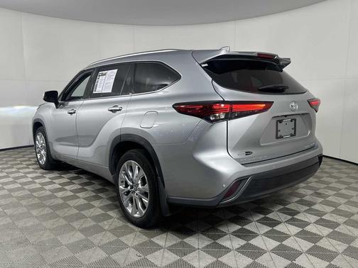 2023 Toyota Highlander Limited