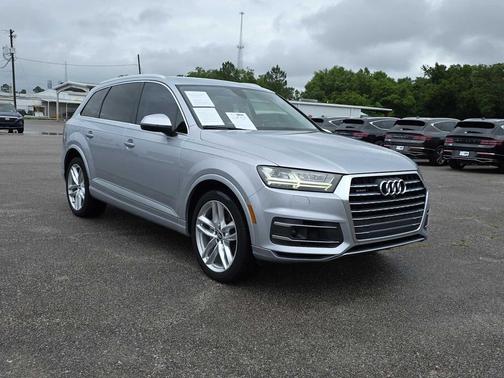 Florett Silver Metallic 2018 Audi Q7 3.0T Prestige