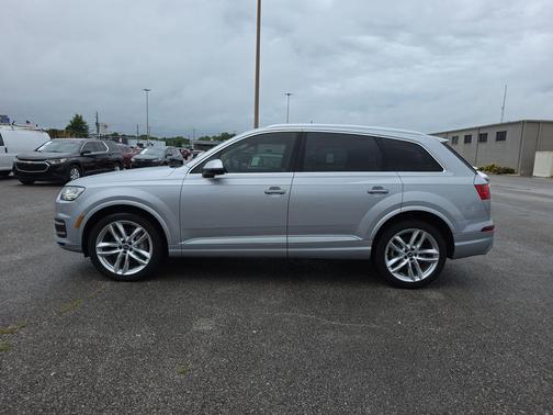Florett Silver Metallic 2018 Audi Q7 3.0T Prestige