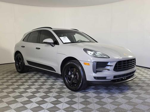 2020 Porsche Macan AWD