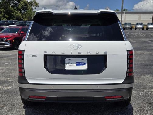 Creamy White Pearl 2026 Hyundai PALISADE SEL Premium
