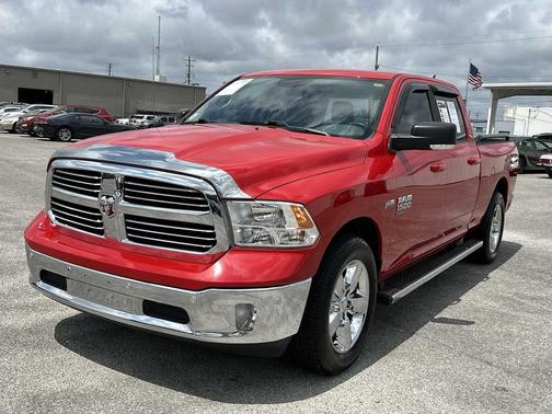 Flame Red Clearcoat 2019 RAM 1500 Big Horn