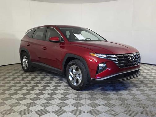 2024 Hyundai TUCSON SE