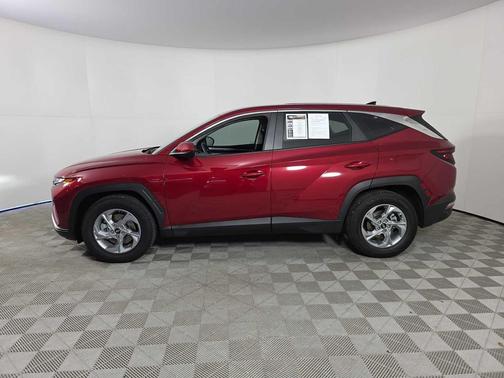 2024 Hyundai TUCSON SE